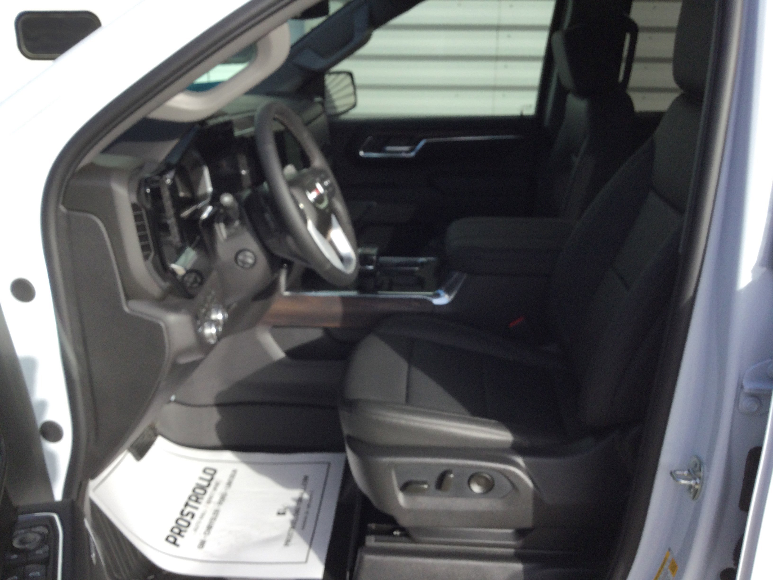 New 2026 GMC Sierra 1500 SLT w/ SLT Premium Plus Package image 9