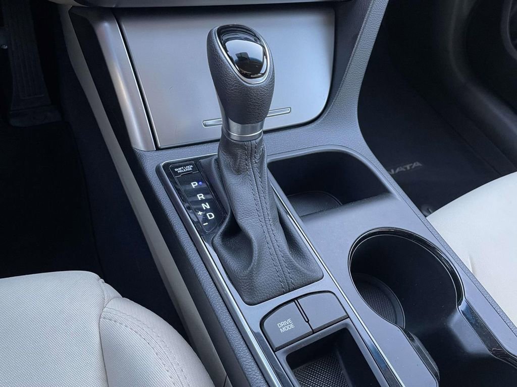 Used 2017 Hyundai Sonata Sport w/ Cargo Package image 20