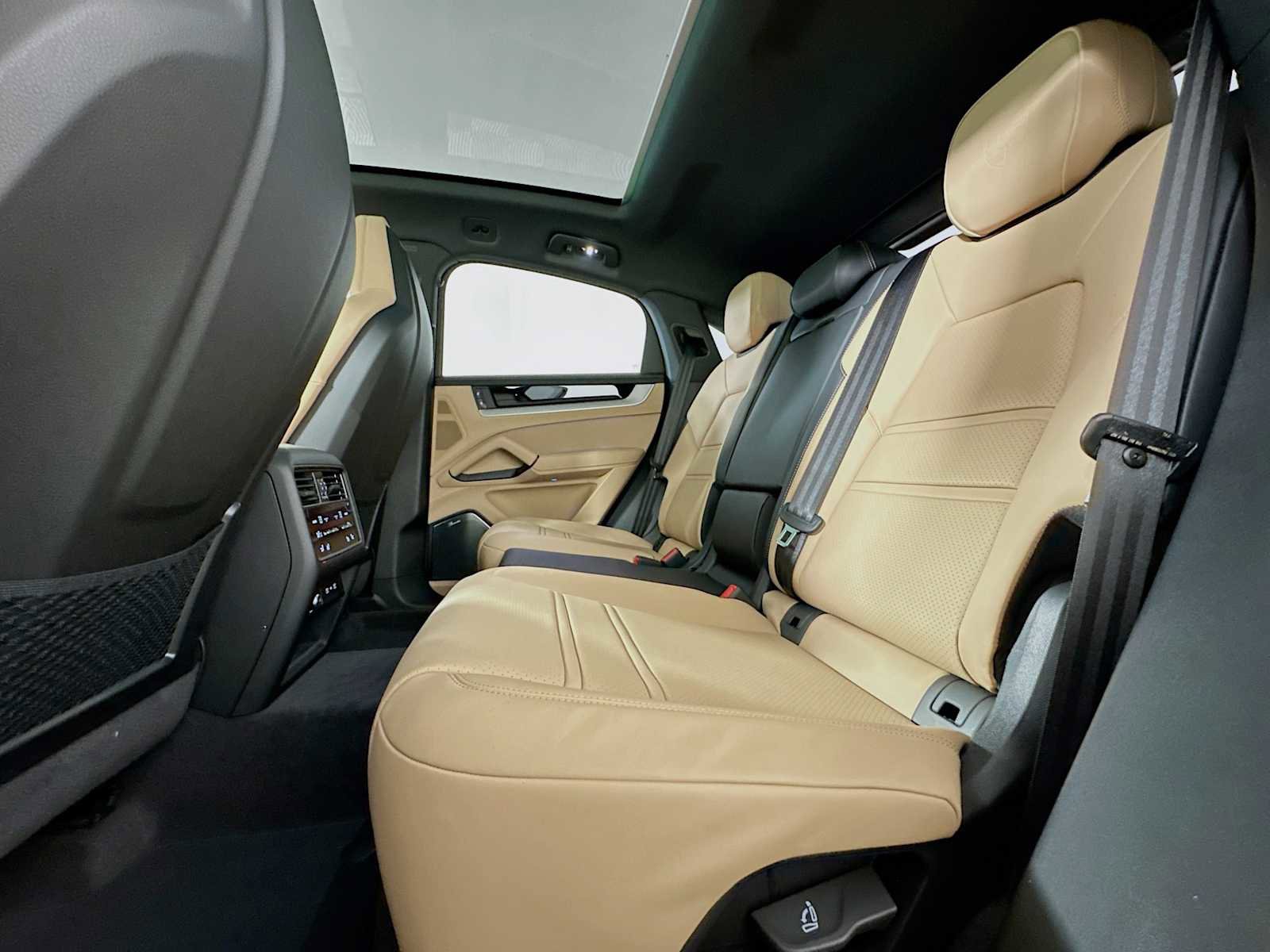 New 2026 Porsche Cayenne S image 23