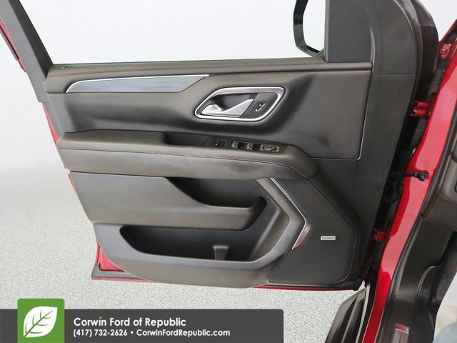 Used 2022 Chevrolet Tahoe RST w/ Luxury Package AWD/4WD image 22