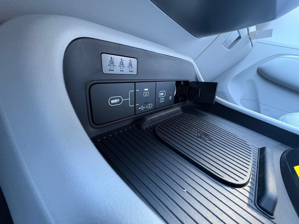 New 2026 Hyundai Kona SEL Sport FWD image 32