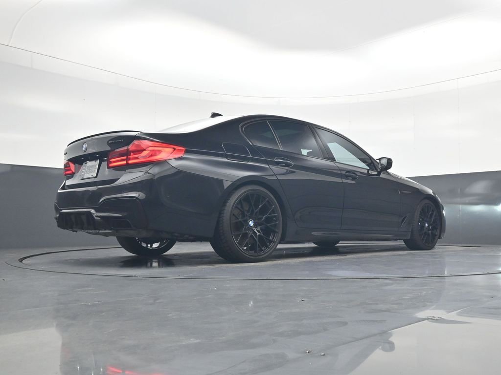 Used 2020 BMW M550i xDrive image 14