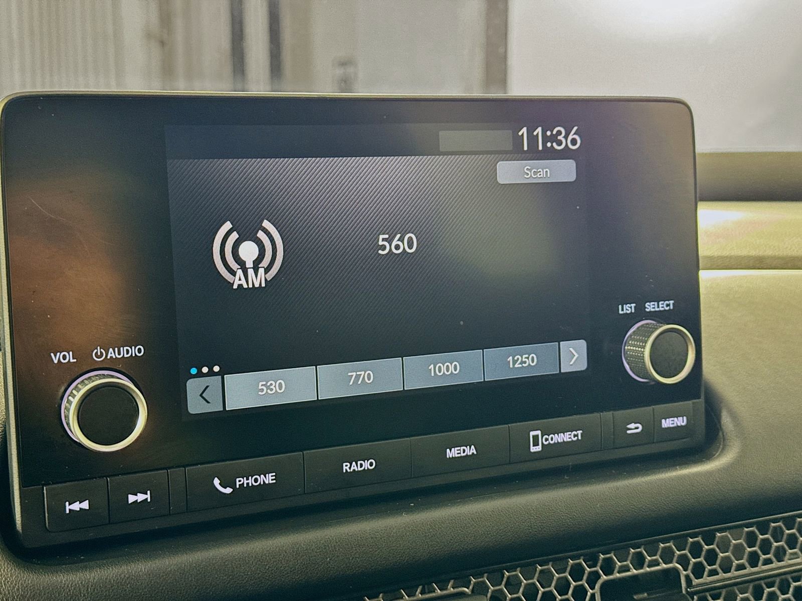 Used 2025 Honda HR-V Sport image 12