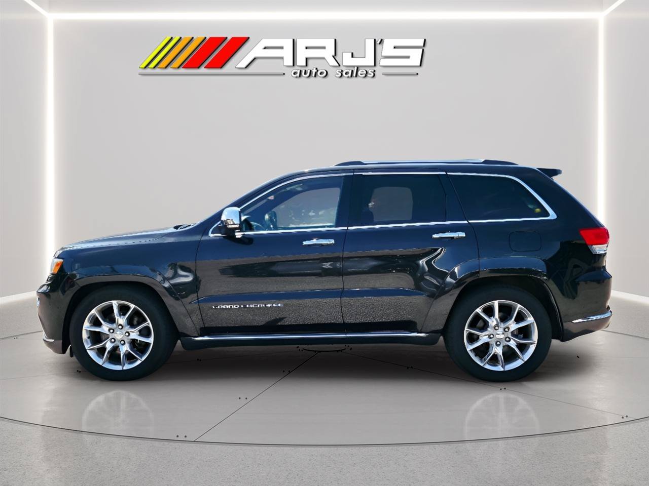 Used 2014 Jeep Grand Cherokee Summit AWD/4WD image 2