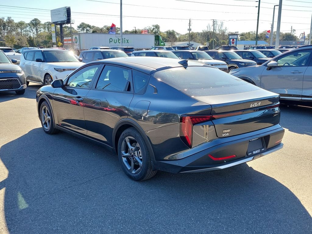 New 2026 Kia K4 LXS image 4