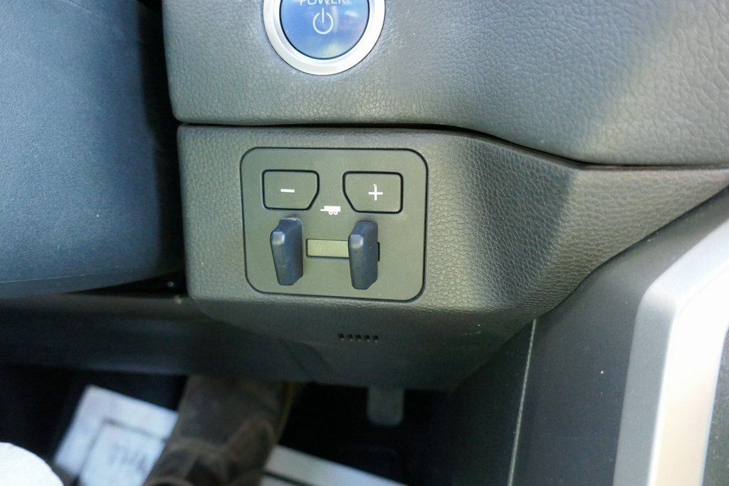 Used 2023 Toyota Sequoia Limited image 31