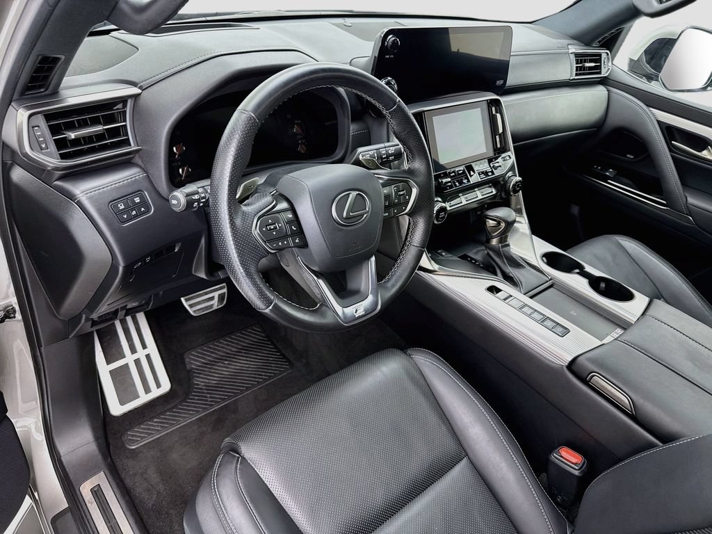 Used 2023 Lexus LX 600 F Sport AWD/4WD image 9