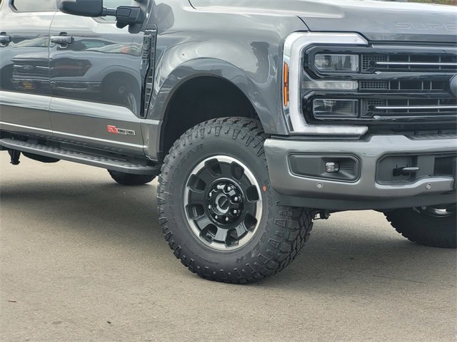 New 2026 Ford F350 Platinum w/ Tremor Off-Road Package image 2