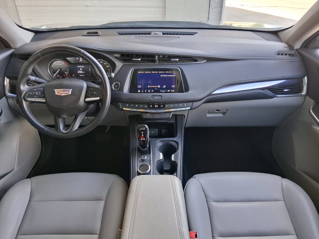 Certified 2023 Cadillac XT4 Luxury FWD image 9