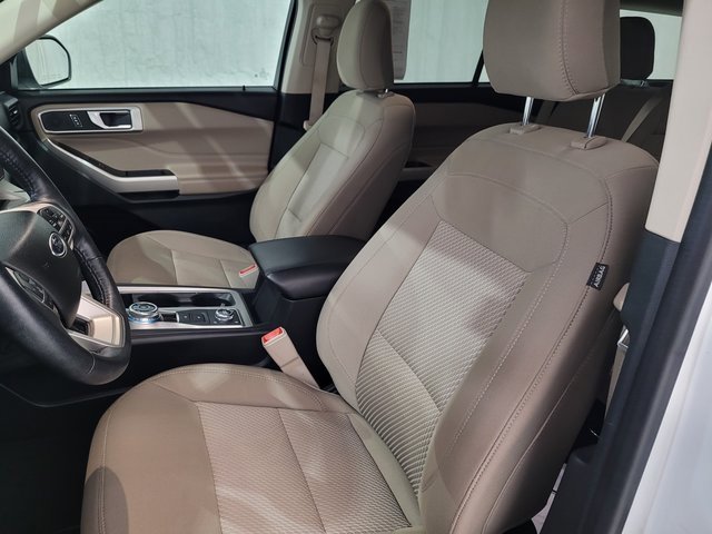 Used 2022 Ford Explorer XLT image 29