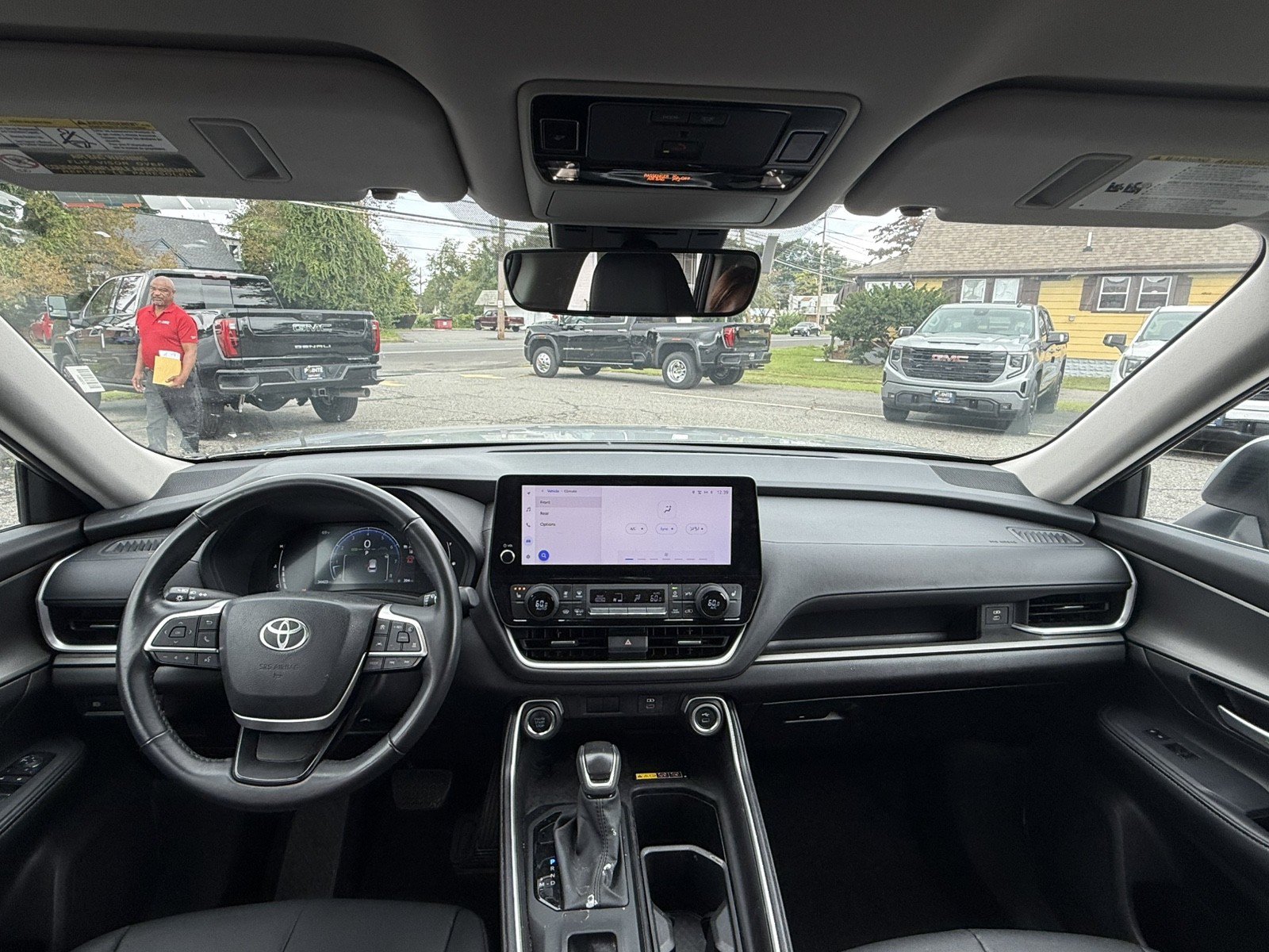 Used 2025 Toyota Grand Highlander AWD image 20