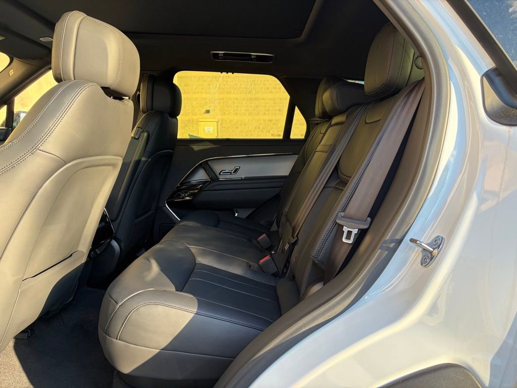 New 2025 Land Rover Range Rover Sport Dynamic SE image 13