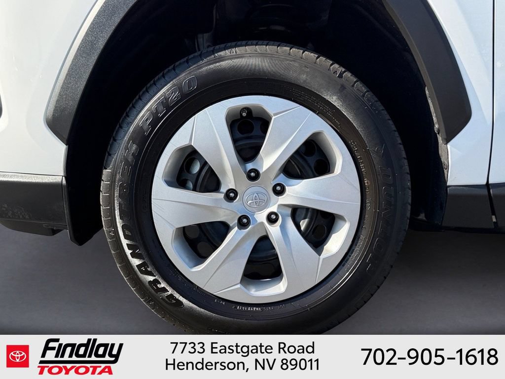 Used 2022 Toyota RAV4 LE w/ Carpet Mat Package (TMS) FWD image 12