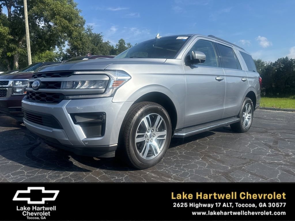 Used 2023 Ford Expedition XLT image 1