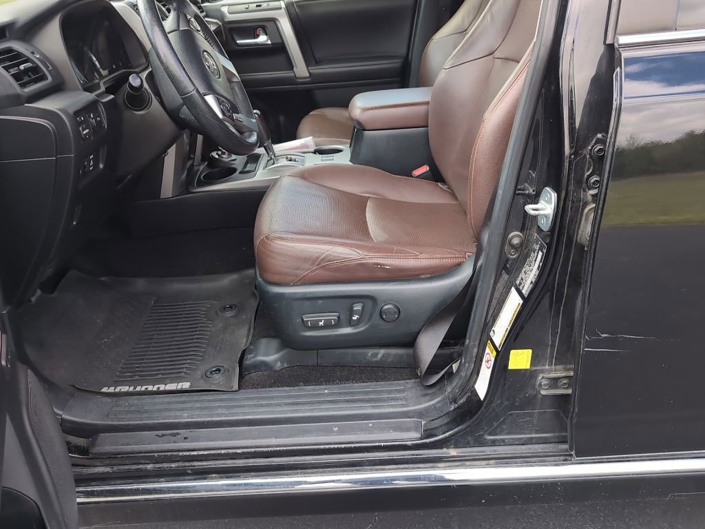 Used 2018 Toyota 4Runner Limited w/ Wilderness Package AWD/4WD image 5