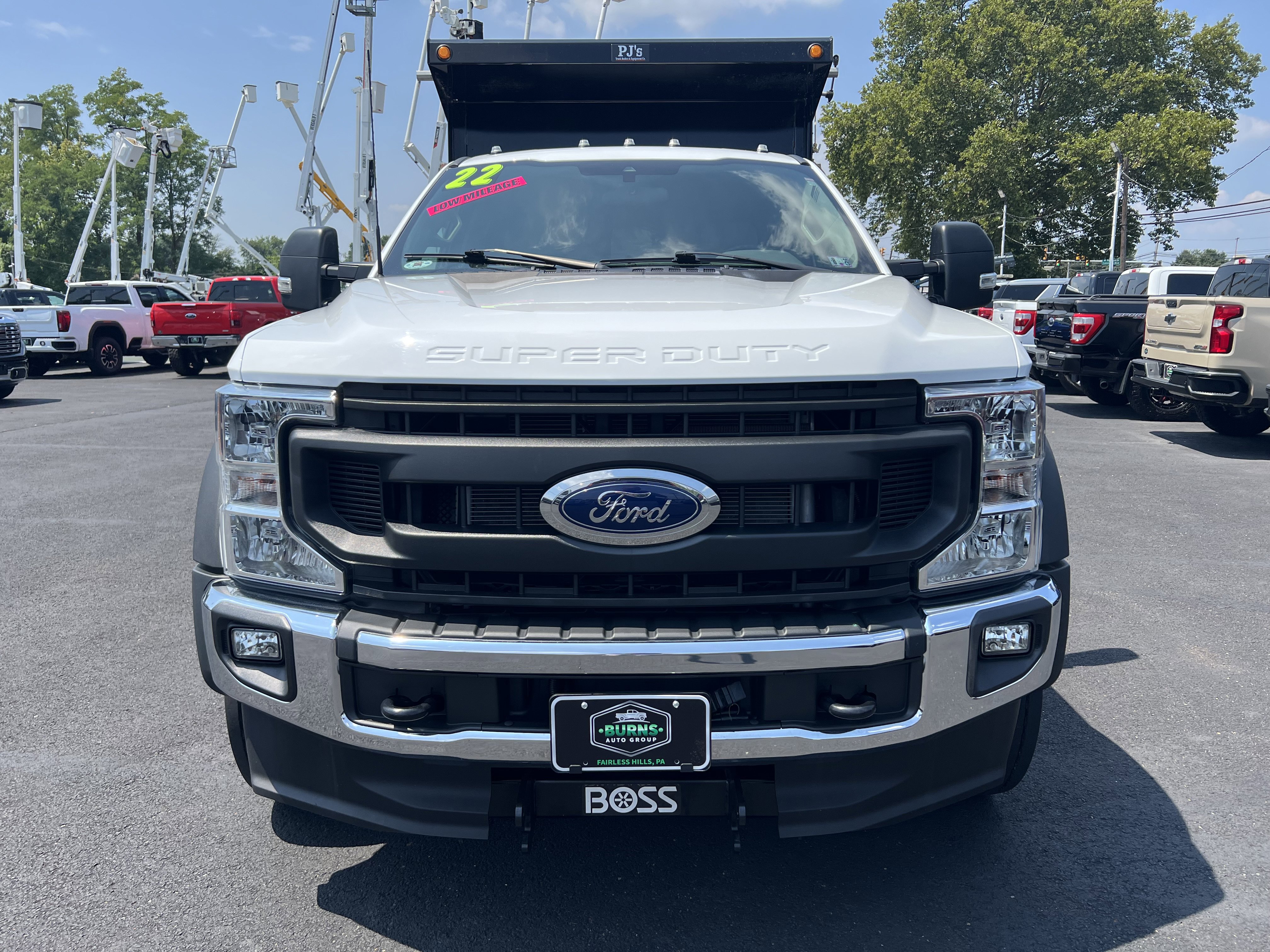 Used 2022 Ford F450 XL w/ Power Equipment Group image 3