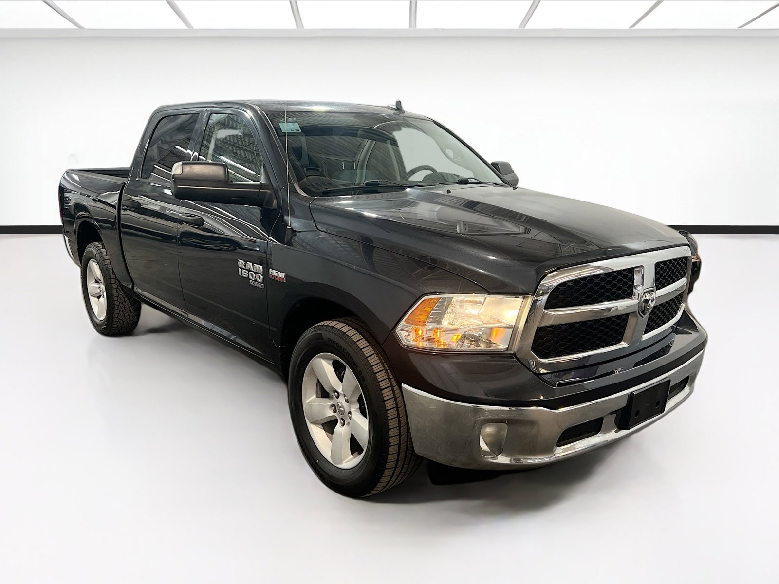 Used 2021 RAM 1500 Tradesman w/ Tradesman SXT Package AWD/4WD image 3