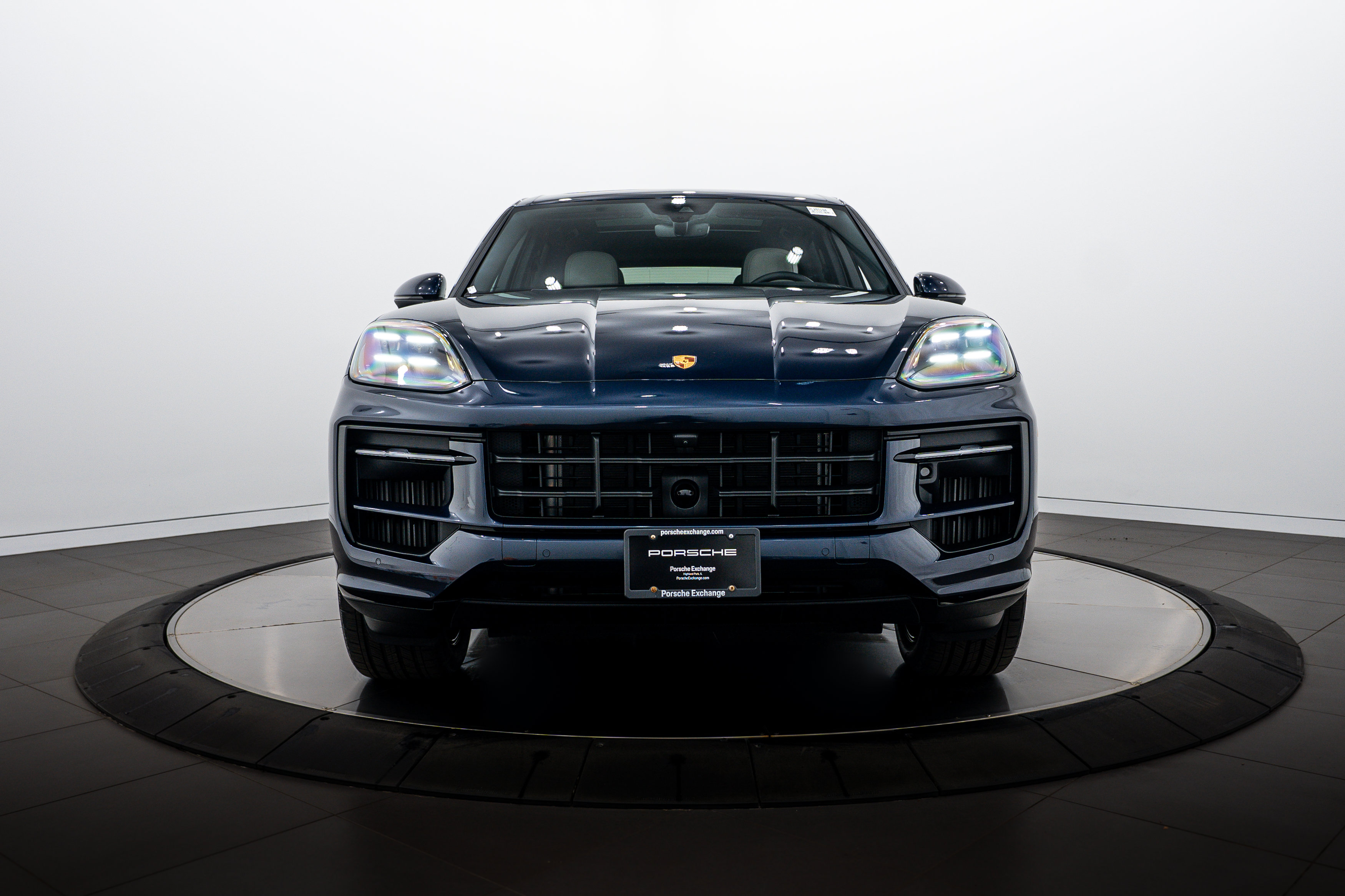 Certified 2026 Porsche Cayenne AWD/4WD image 10
