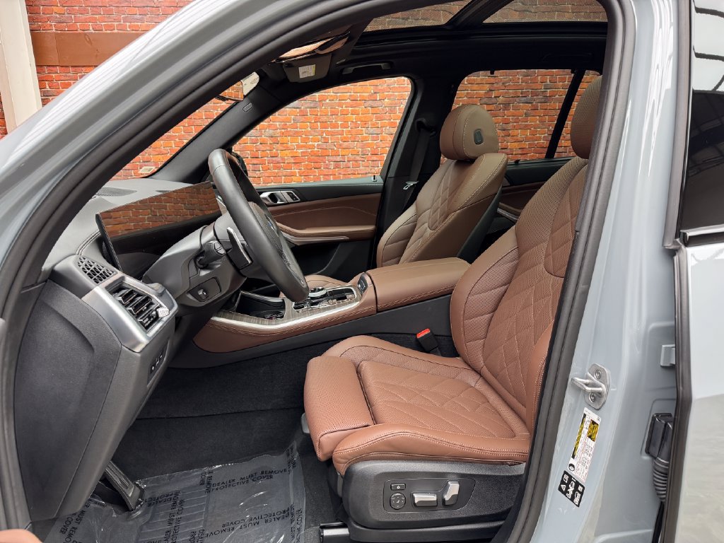 Certified 2026 BMW X5 xDrive40i w/ Executive Package AWD/4WD image 23