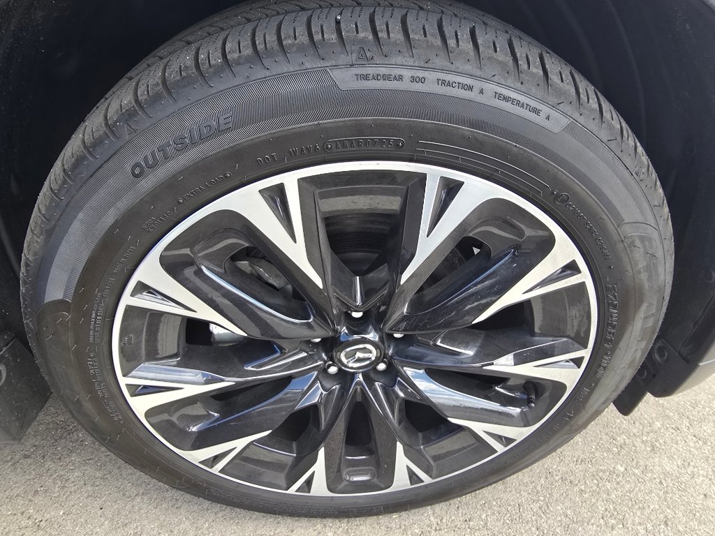 Used 2024 MAZDA CX-90 Plug-In Hybrid w/ Premium Pkg image 7