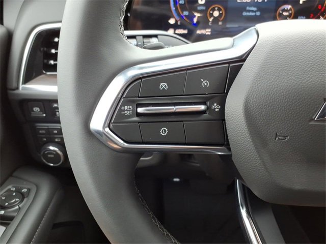 New 2026 Chevrolet Suburban LS image 13