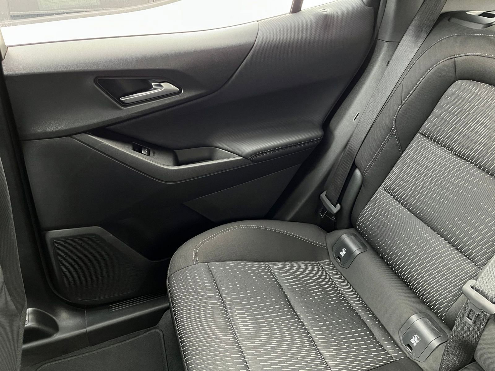 Used 2025 Chevrolet Equinox LT image 39