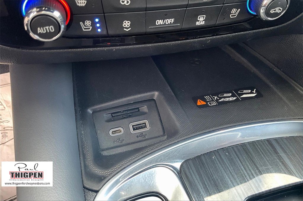 Used 2024 Buick Enclave Premium image 32