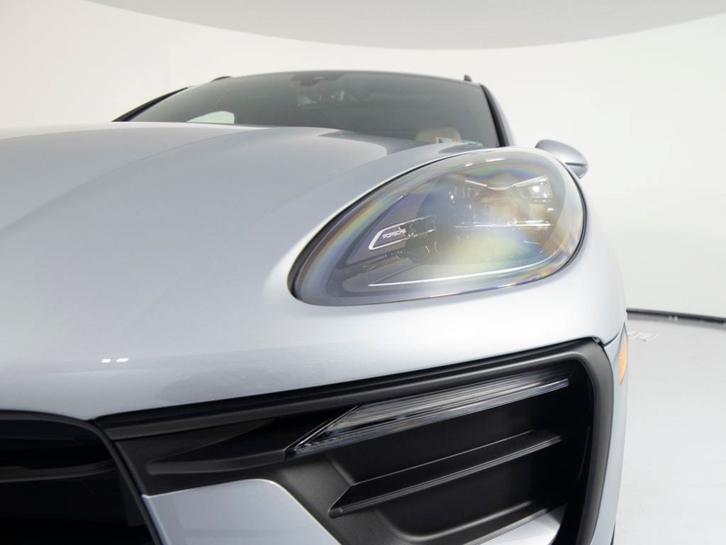 New 2026 Porsche Macan AWD/4WD image 42