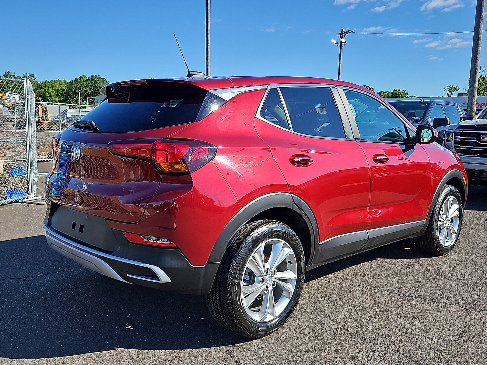 Used 2023 Buick Encore GX Preferred w/ Cold Weather Comfort Package AWD/4WD image 6