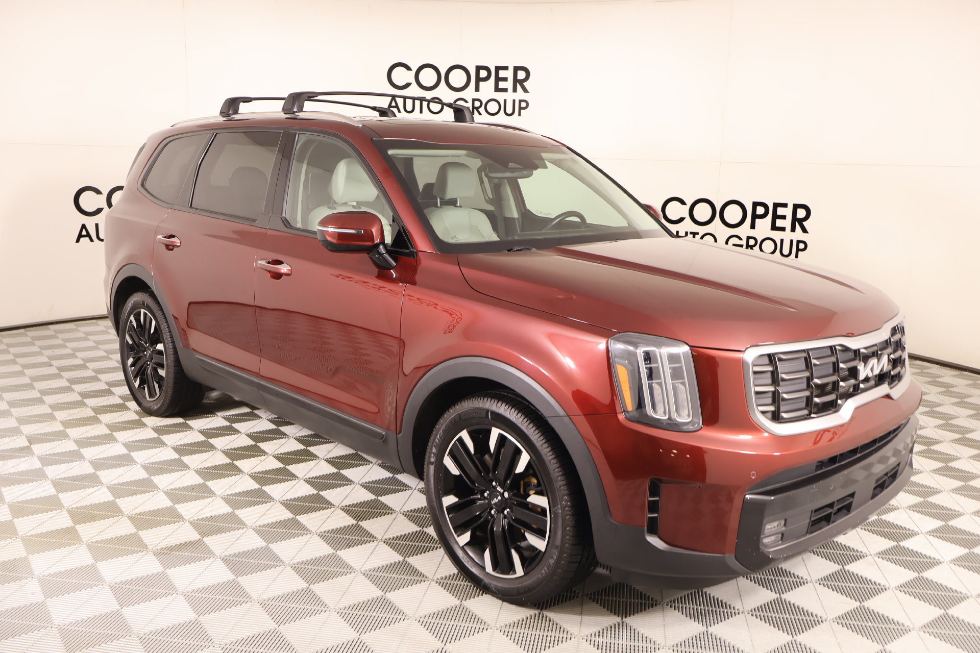 Used 2023 Kia Telluride SX AWD/4WD image 1