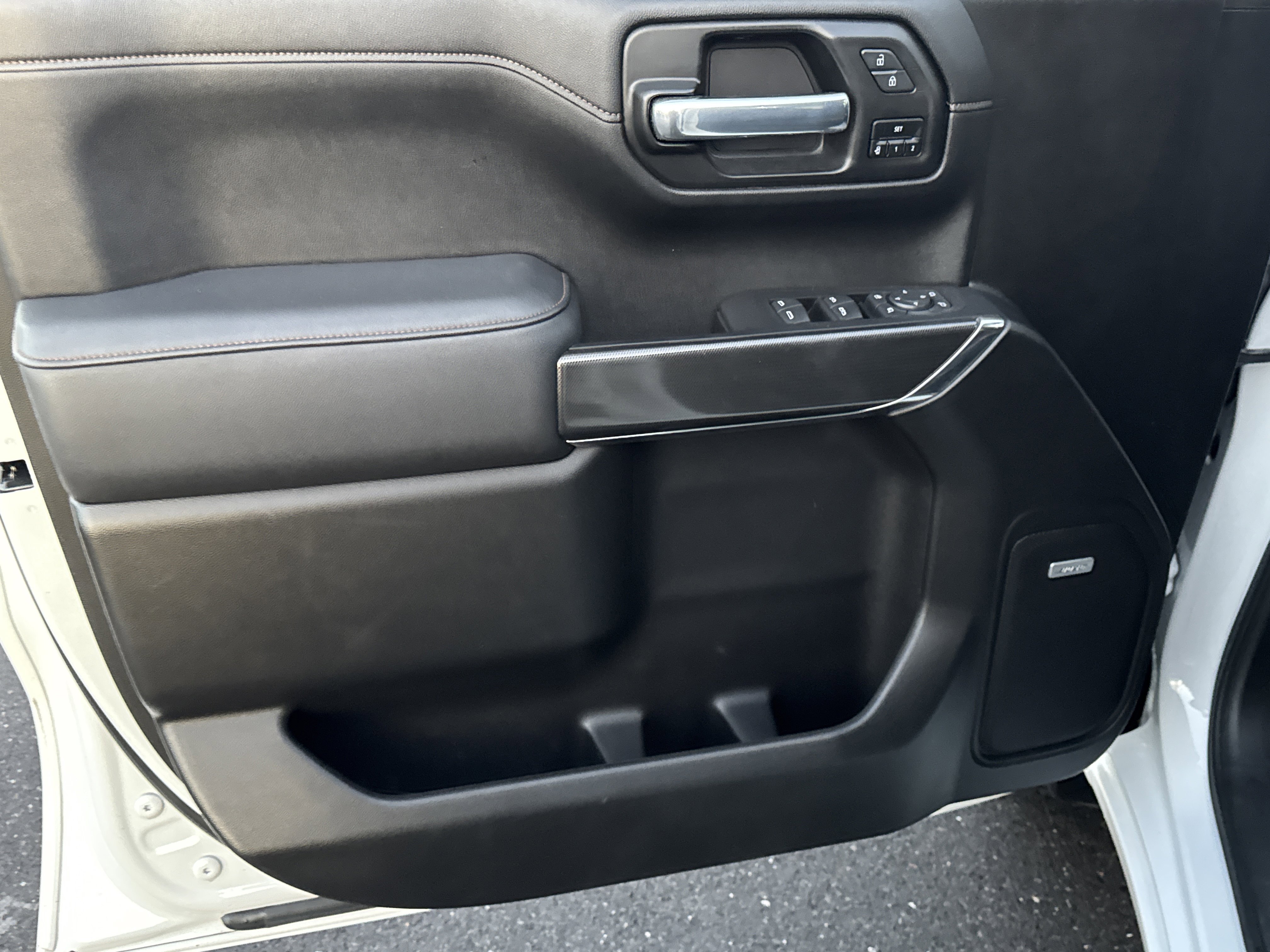 Used 2021 GMC Sierra 1500 AT4 w/ Technology Package image 16