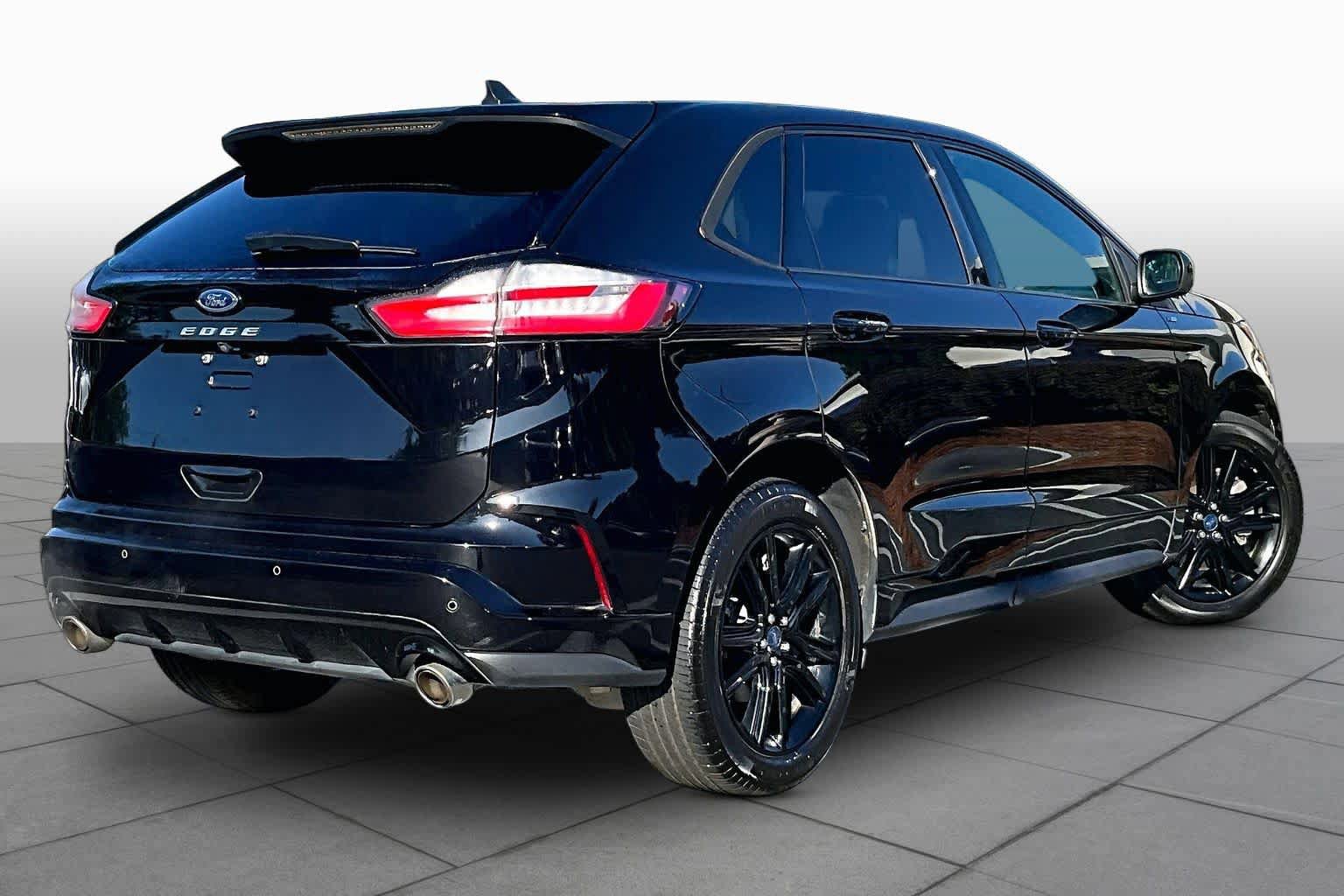 Used 2021 Ford Edge ST-Line w/ Cargo Accessory Package FWD image 12