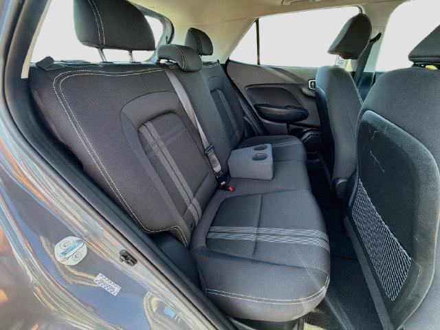 Used 2023 Hyundai Venue SEL FWD image 25