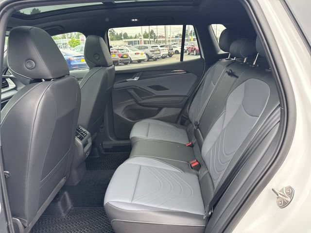 New 2026 Volkswagen Tiguan SE R-Line AWD/4WD image 15