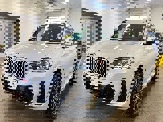 Used 2023 BMW X3 xDrive30i w/ M Sport Package image 4