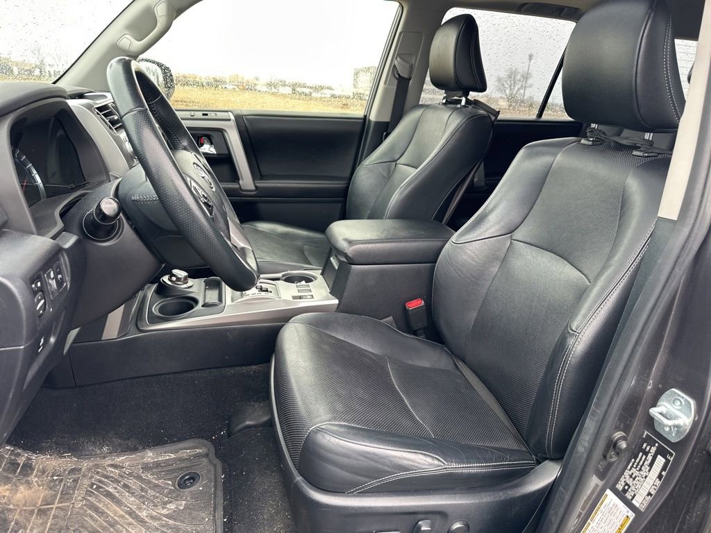 Used 2015 Toyota 4Runner Limited image 15