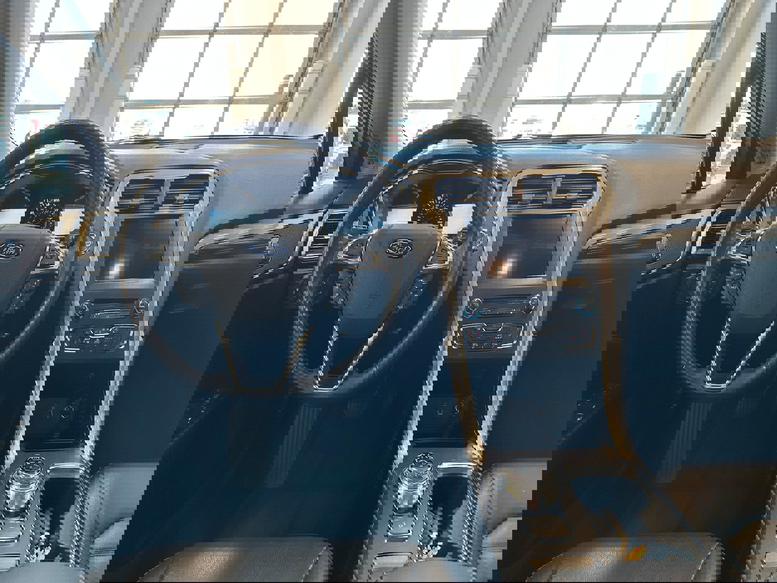 Used 2017 Ford Fusion SE w/ Fusion SE Technology Package image 17