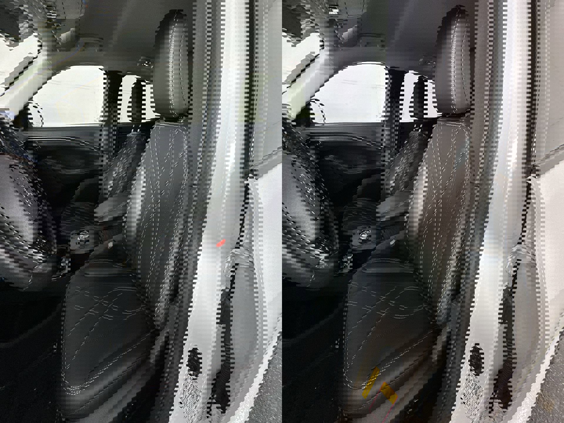 Used 2024 Ford Mustang Mach-E Select image 15