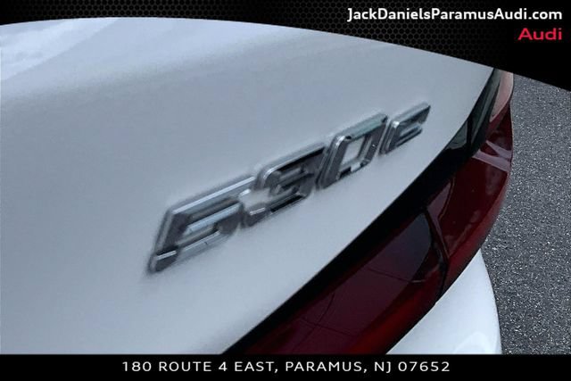 Used 2021 BMW 530e xDrive w/ Premium Package AWD/4WD image 23