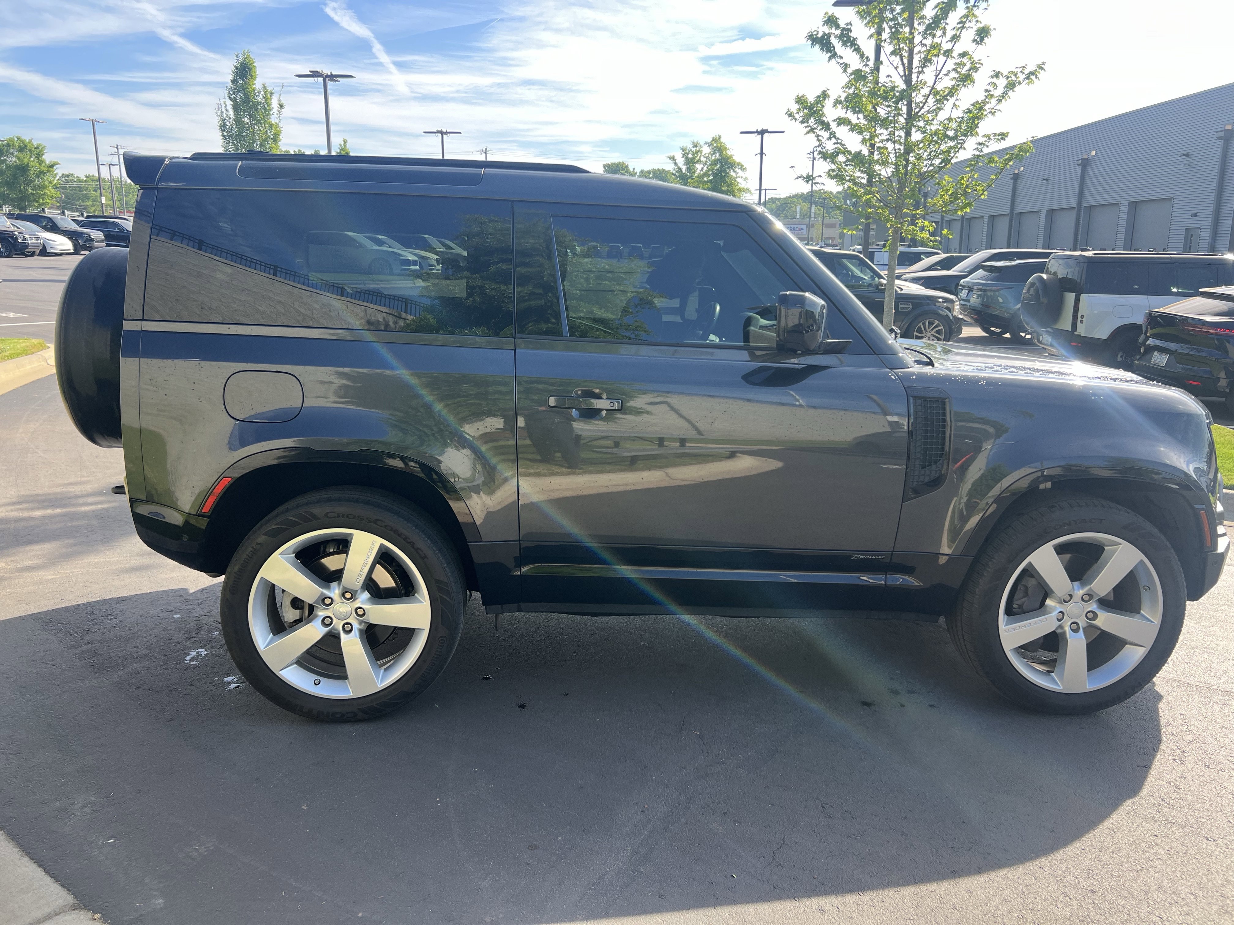 Used 2021 Land Rover Defender 90 X-Dynamic S image 8