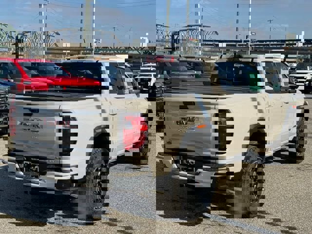 New 2026 GMC Canyon AT4 image 10