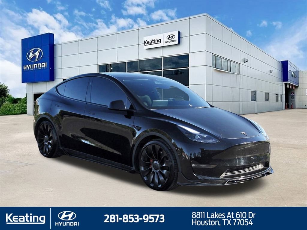 Used 2023 Tesla Model Y Performance image 3