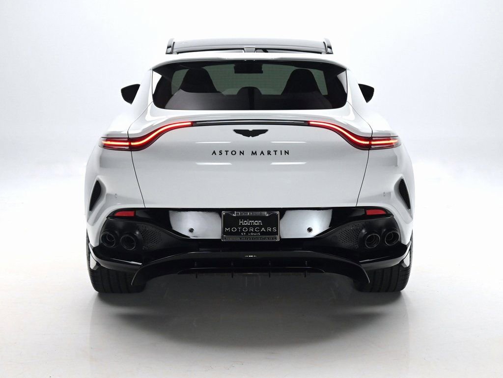 New 2026 Aston Martin DBX 707 image 5