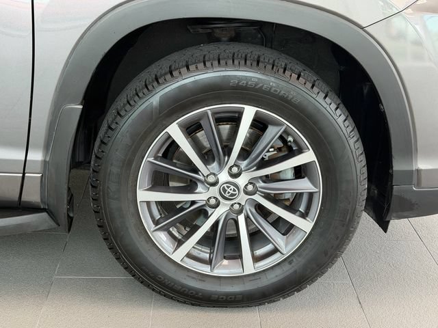 Used 2017 Toyota Highlander XLE w/ Protection Package #3 AWD/4WD image 15