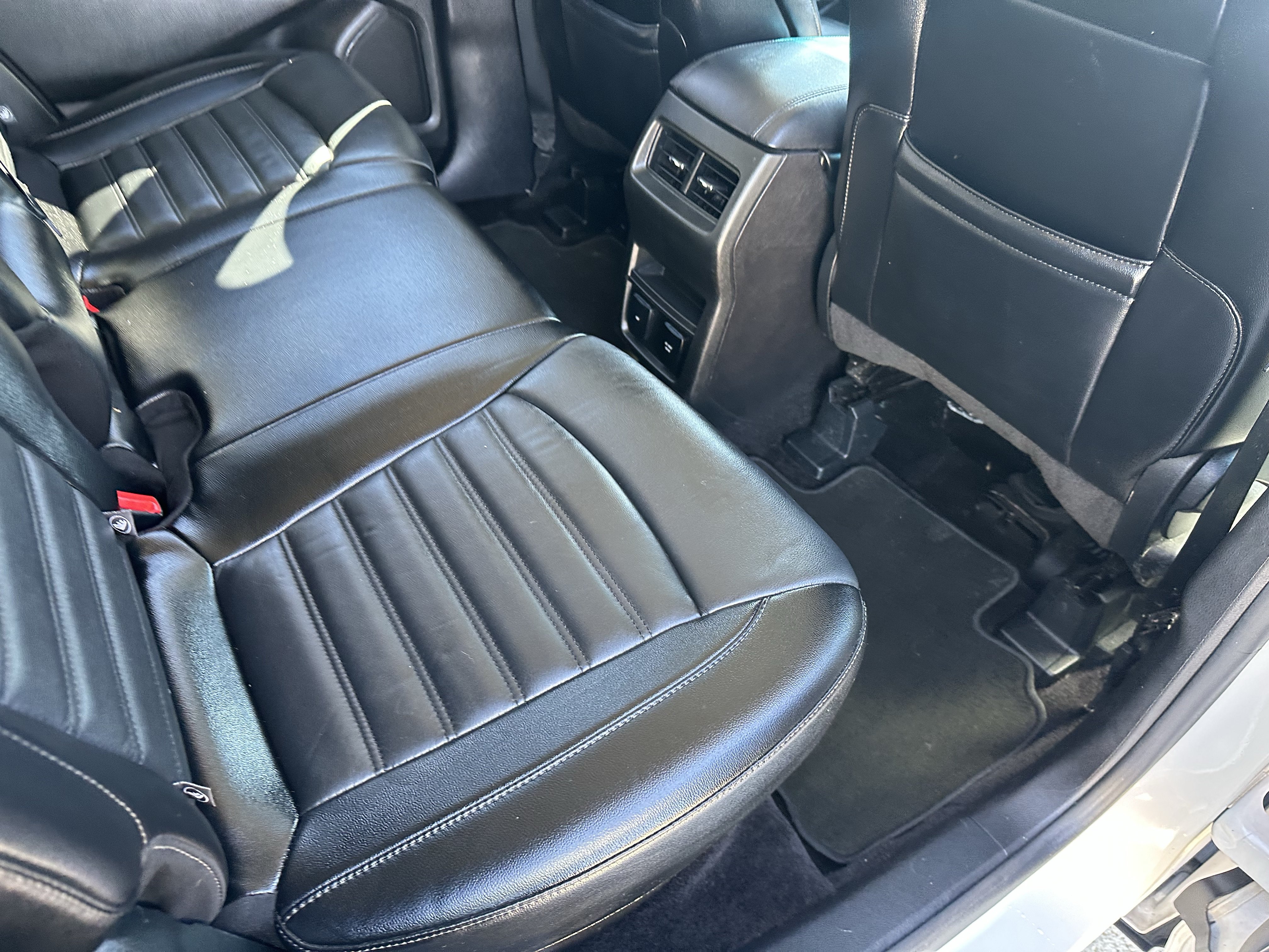 Used 2016 Ford Edge SEL w/ Equipment Group 201A AWD/4WD image 11
