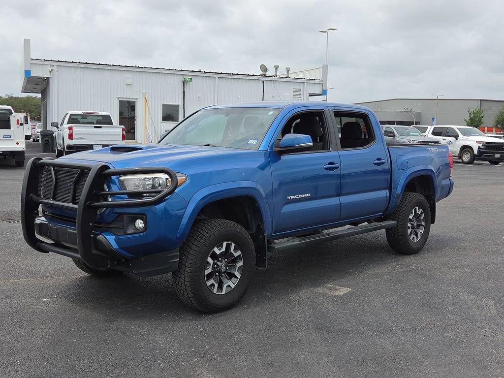Used 2017 Toyota Tacoma SR5 RWD image 13