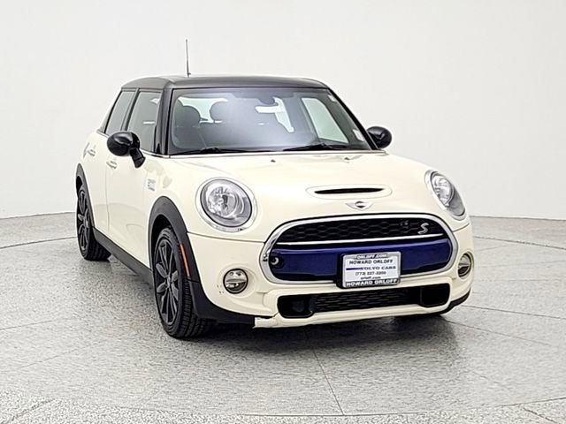Used 2015 MINI Cooper S image 2