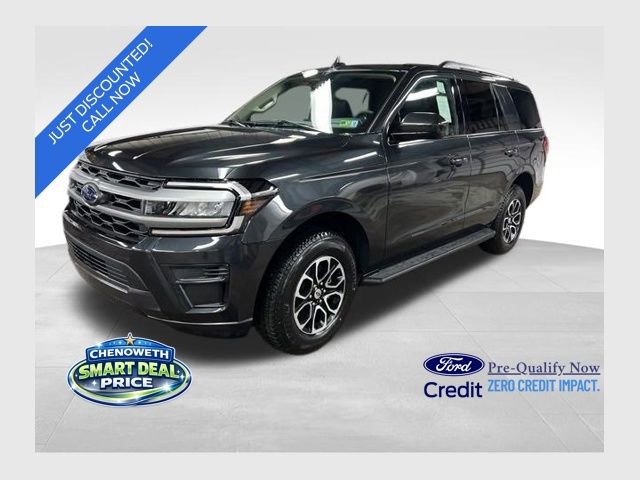 New 2024 Ford Expedition XLT image 1
