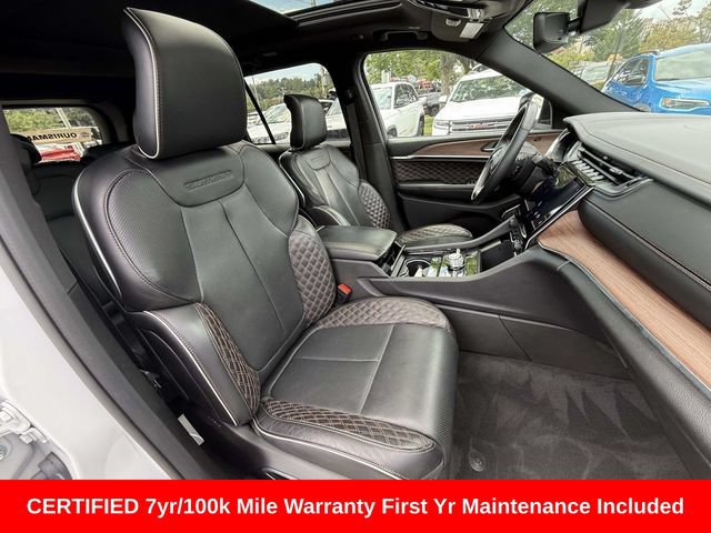 Used 2025 Jeep Grand Cherokee Summit w/ Obsidian Package AWD/4WD image 10