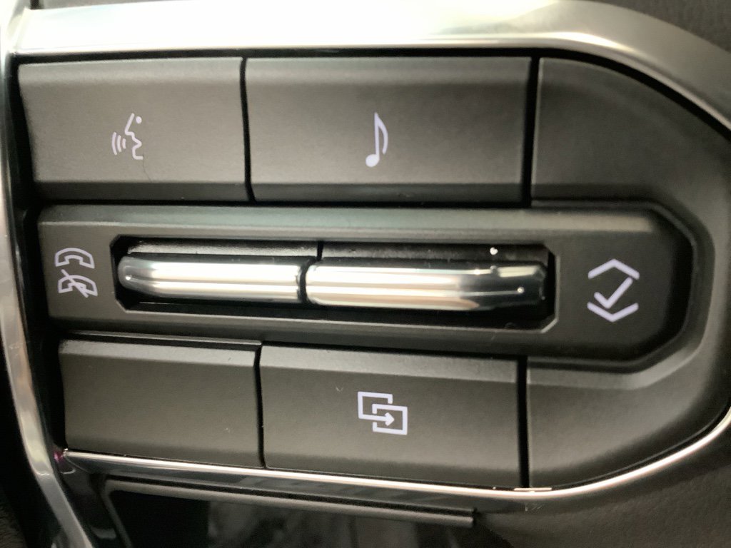 New 2026 GMC Canyon Elevation w/ Convenience Package image 18